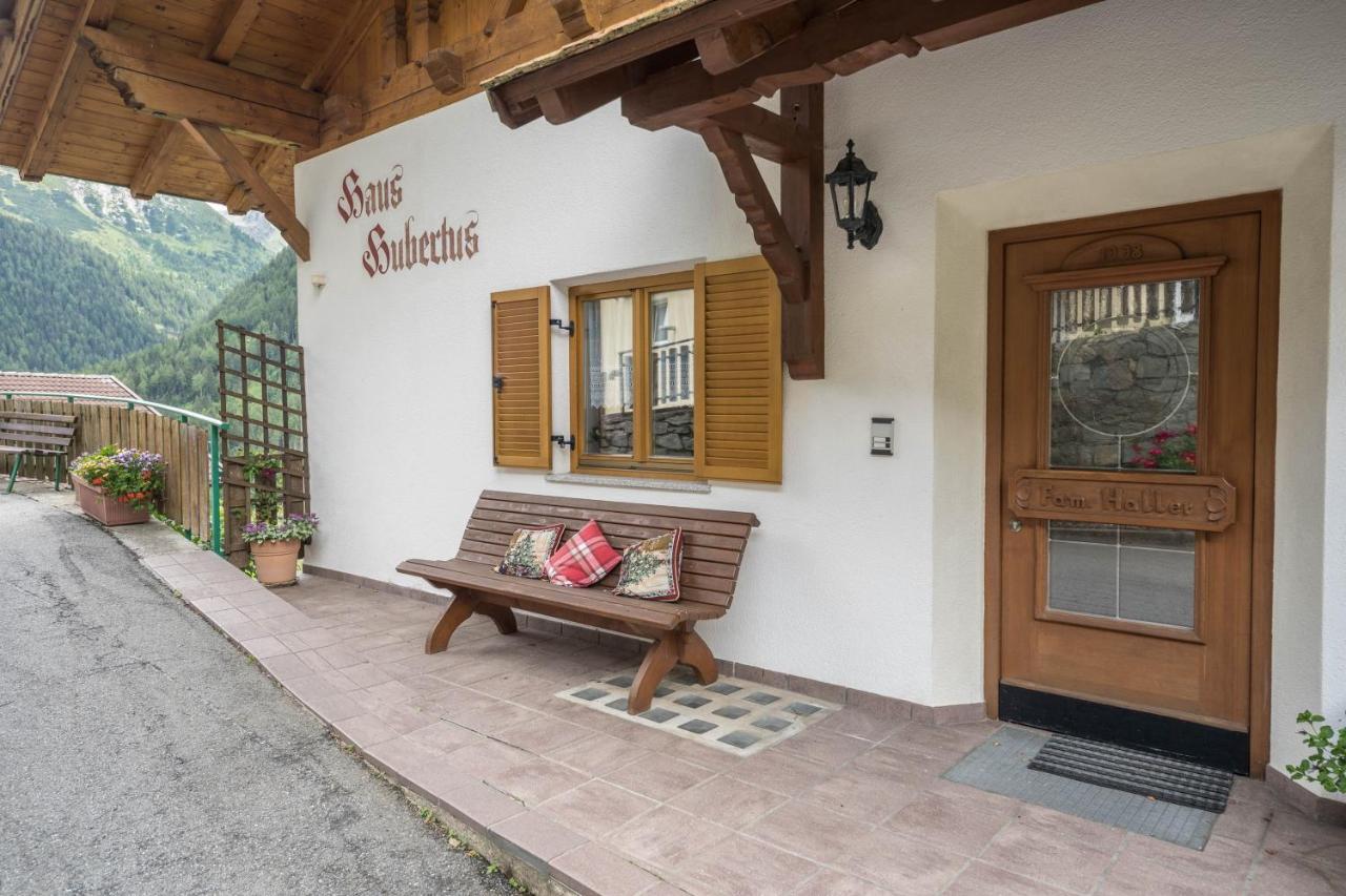 Haus Hubertus - Fewo 5 Sankt Leonhard in Passeier Buitenkant foto
