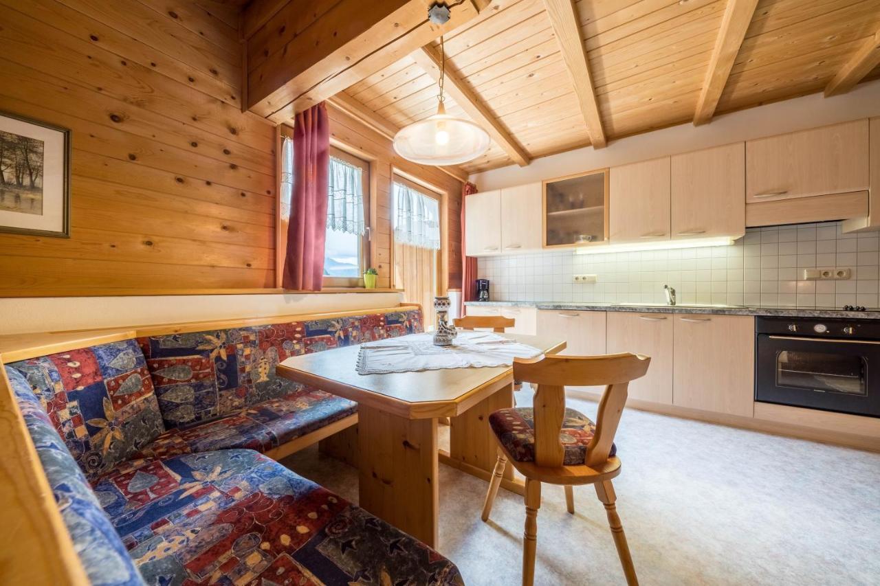 Haus Hubertus - Fewo 5 Sankt Leonhard in Passeier Buitenkant foto